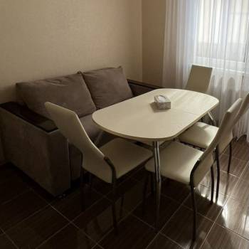 Продается 2-х комнатная квартира, 60 м²