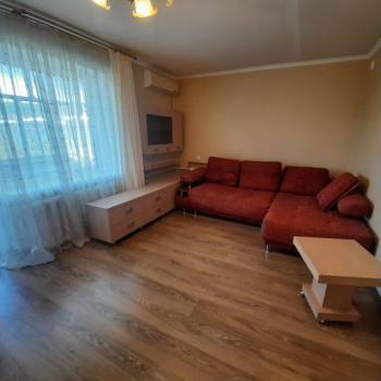 Продается 1-комнатная квартира, 36 м²