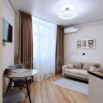 Сдается 1-комнатная квартира, 42 м²