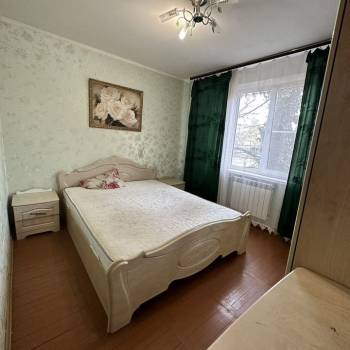 Продается Многокомнатная квартира, 74,1 м²