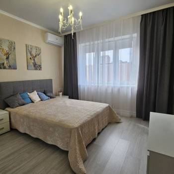 Продается 1-комнатная квартира, 37,3 м²