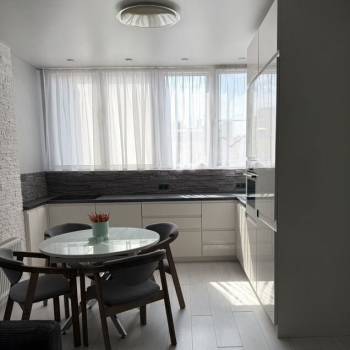 Сдается 2-х комнатная квартира, 70 м²