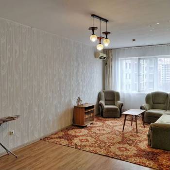 Сдается 1-комнатная квартира, 50 м²