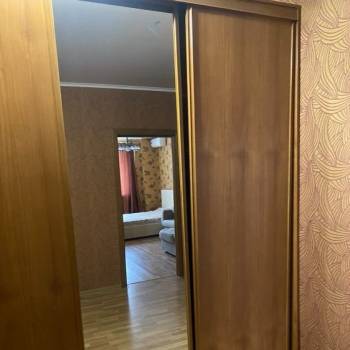 Сдается 1-комнатная квартира, 51 м²