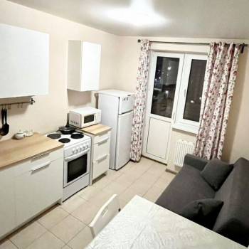 Сдается 1-комнатная квартира, 40 м²