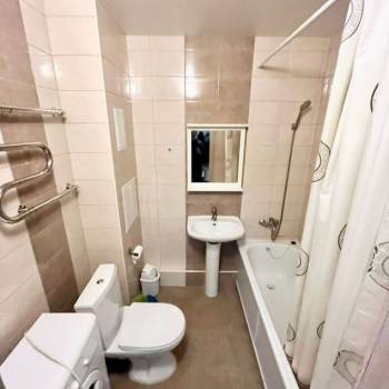 Сдается 1-комнатная квартира, 40 м²