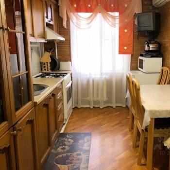 Продается Многокомнатная квартира, 77,65 м²