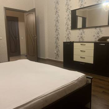 Сдается 2-х комнатная квартира, 77,7 м²