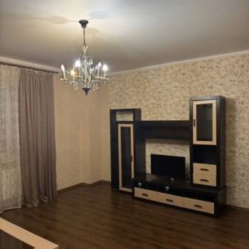 Сдается 2-х комнатная квартира, 77,7 м²