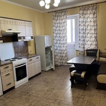 Сдается 2-х комнатная квартира, 77,7 м²