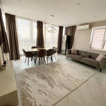 Продается 3-х комнатная квартира, 80 м²