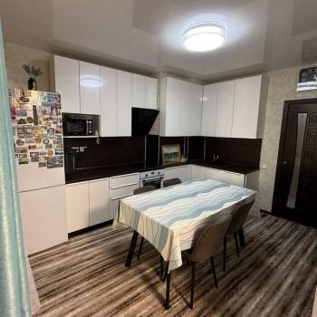 Продается 2-х комнатная квартира, 75 м²