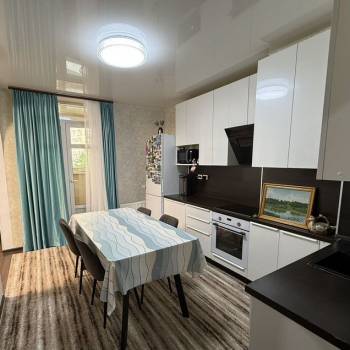 Продается 2-х комнатная квартира, 75 м²