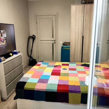 Продается 1-комнатная квартира, 42,2 м²