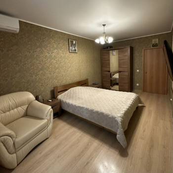 Продается 1-комнатная квартира, 51 м²