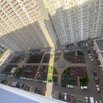 Продается 1-комнатная квартира, 35 м²