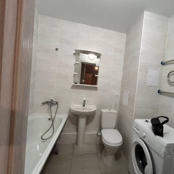 Сдается 1-комнатная квартира, 44 м²