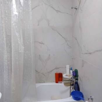 Продается 1-комнатная квартира, 42,2 м²