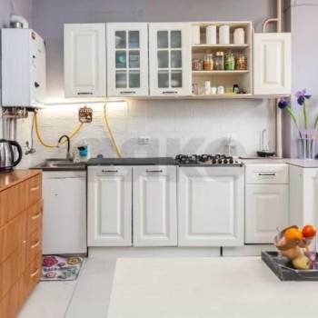 Продается 1-комнатная квартира, 42,2 м²
