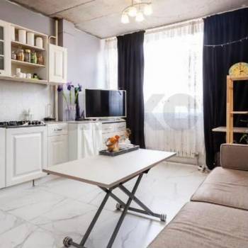 Продается 1-комнатная квартира, 42,2 м²