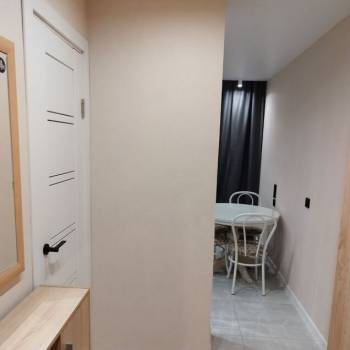 Продается 1-комнатная квартира, 46 м²