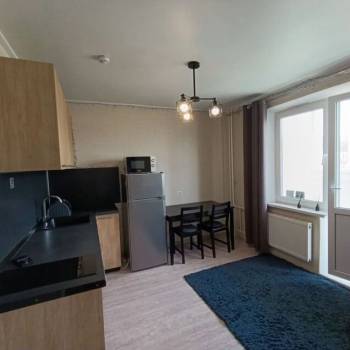 Продается 1-комнатная квартира, 32 м²