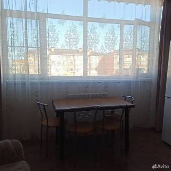 Продается 1-комнатная квартира, 42,7 м²