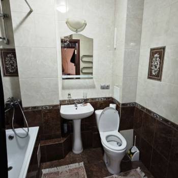 Продается 1-комнатная квартира, 42,7 м²