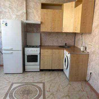 Продается 1-комнатная квартира, 40 м²