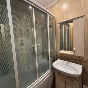 Продается 1-комнатная квартира, 40 м²