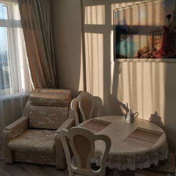 Сдается 1-комнатная квартира, 42 м²