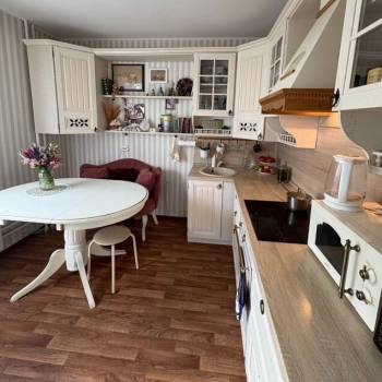 Продается 1-комнатная квартира, 38 м²