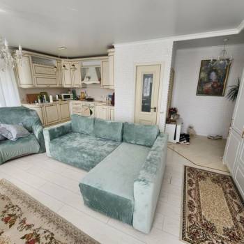 Продается Многокомнатная квартира, 170 м²