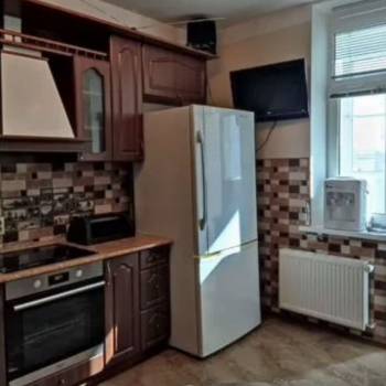 Сдается 1-комнатная квартира, 42 м²