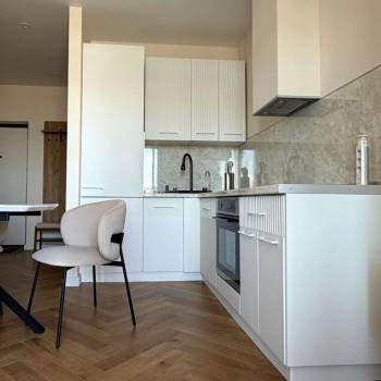 Продается 1-комнатная квартира, 42,5 м²