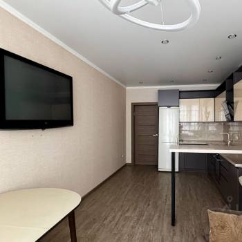 Продается 3-х комнатная квартира, 75,8 м²