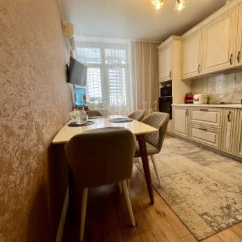 Продается 2-х комнатная квартира, 61 м²