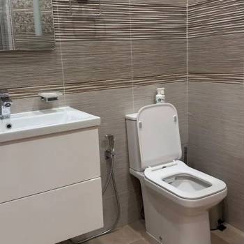 Продается 1-комнатная квартира, 54 м²