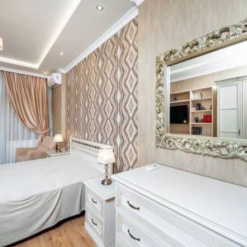 Продается 1-комнатная квартира, 54 м²