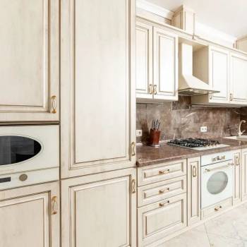 Продается 1-комнатная квартира, 54 м²