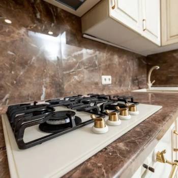 Продается 1-комнатная квартира, 54 м²