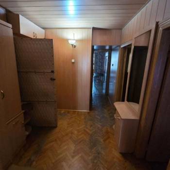 Продается 3-х комнатная квартира, 63 м²