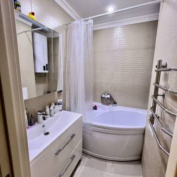 Продается 3-х комнатная квартира, 93,5 м²