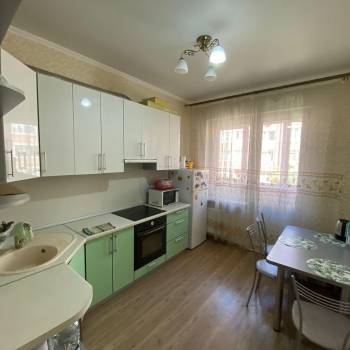 Продается 1-комнатная квартира, 45 м²