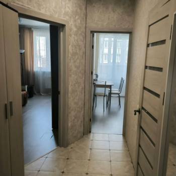 Сдается 1-комнатная квартира, 38 м²