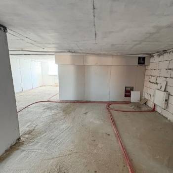 Продается Нежилое помещение, 310 м²