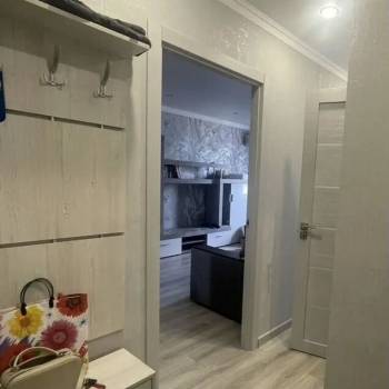 Продается 1-комнатная квартира, 35 м²