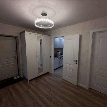 Сдается 1-комнатная квартира, 61 м²