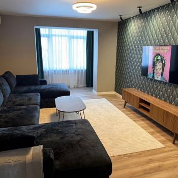 Сдается 1-комнатная квартира, 61 м²