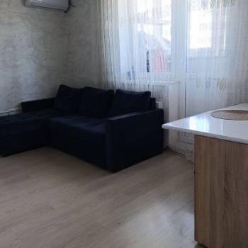 Продается 1-комнатная квартира, 37,2 м²